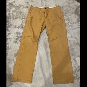 American Eagle // Chinos